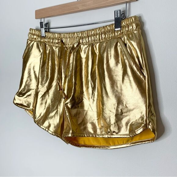 NWT Poshdivah Metallic Gold Shorts 6-8 - Picture 3 of 13